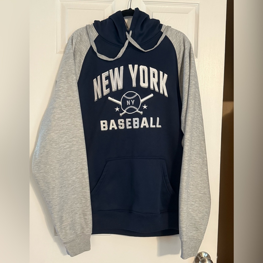 Clorpeak Navy and Gray Hoodie XXL